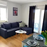 Apartment Tea